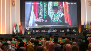 Rektor UMJ, Prof. Dr. Ma’mun Murod, M.Si., saat menyampaikan sambutan pada hari kedua wisuda Ke-78 Universitas Muhammadiyah Jakarta, di Auditorium KH. A Azhar Basyir, Gedung Cendikia, Rabu,(22/11/23)